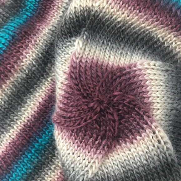 Handknitted Striped Burgundy Teal Cream Grey Ribbed Edge Unisex Slouchy Hat - Picture 10 of 16